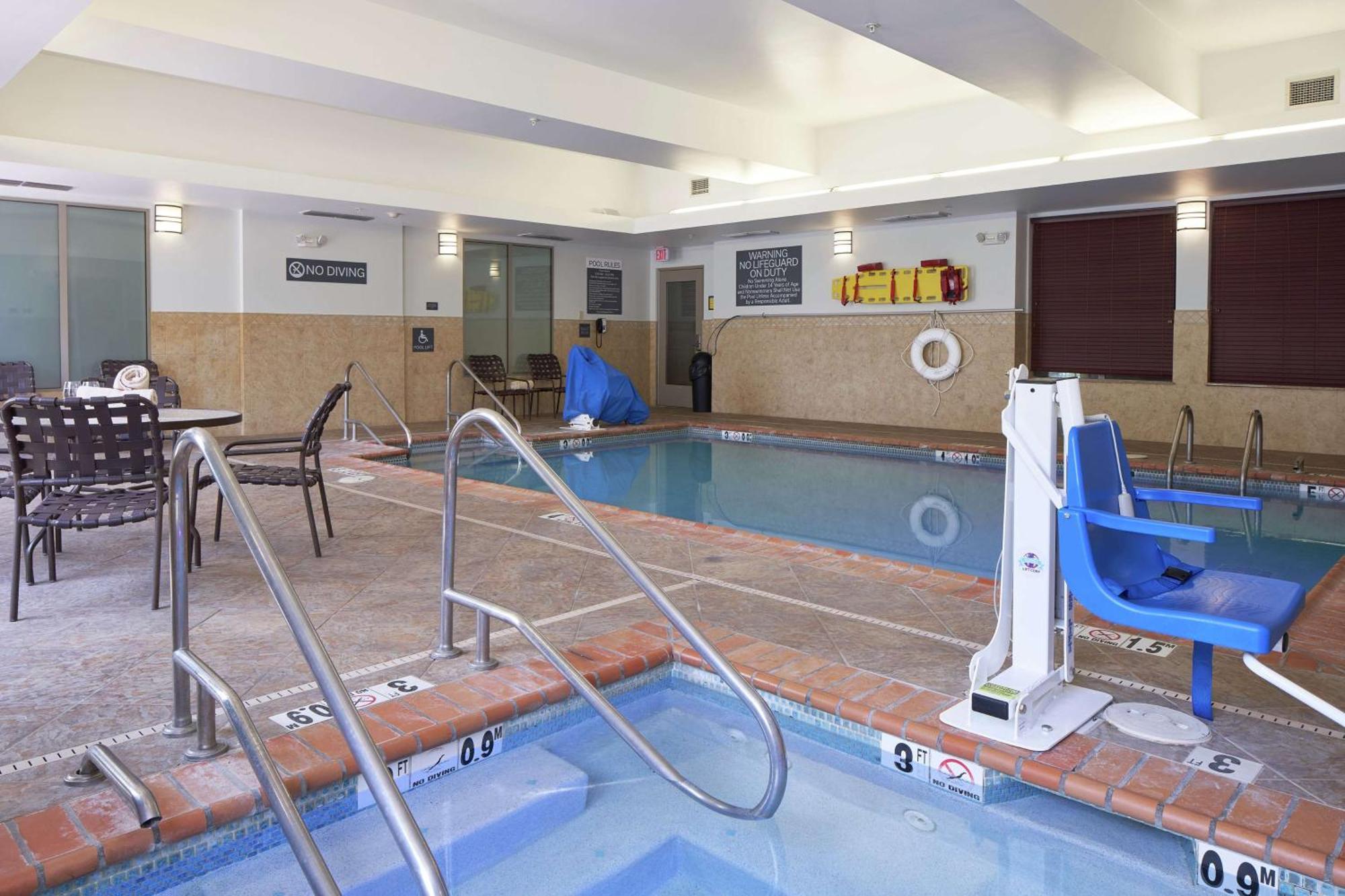 Hilton Garden Inn Evansville Eksteriør billede